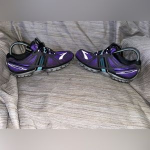 Brooks Pure Cadence 2 Womens Shoes Size 9.5 Purple Gray Running Sneakers